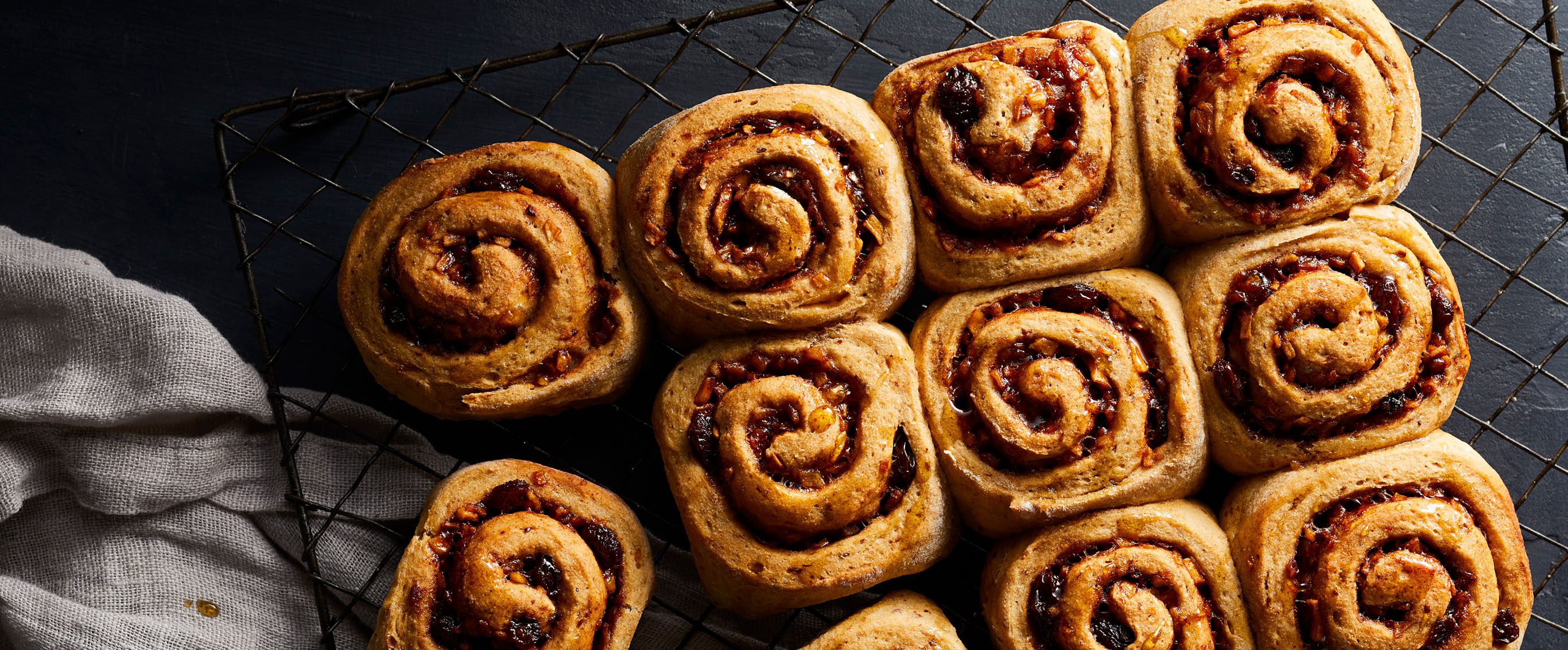 Apple-Maple Cinnamon Rolls